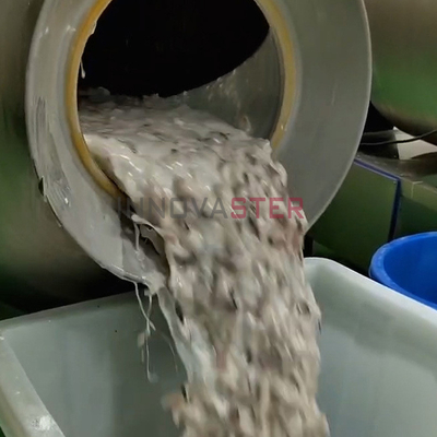 Pour les besoins de transformation de la viande de 100 à 1000 kg/h, une machine à vide industrielle avancée