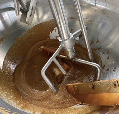 Chaudeuse à cuire automatique à agitation multiple en acier inoxydable 304 pour la sauce chaude